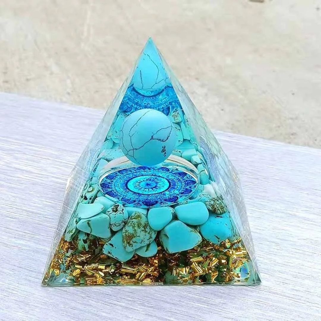 風水 インテリア | 水色オルゴナイト・ピラミッド 置物 - 幸運と浄化