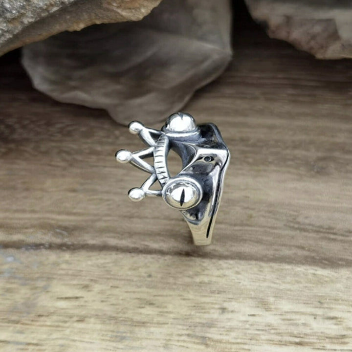 リング | カエルの王冠シルバーリング - ユニークなメンズ＆レディースアクセサリー