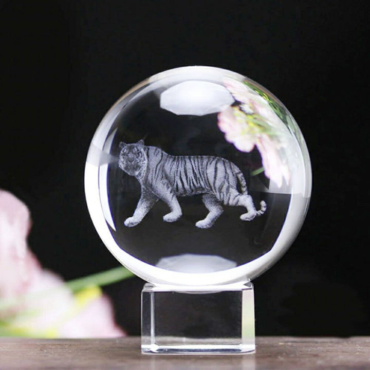 風水 インテリア | 水晶球クリスタル虎置物 - 風水干支寅年オブジェ10cm