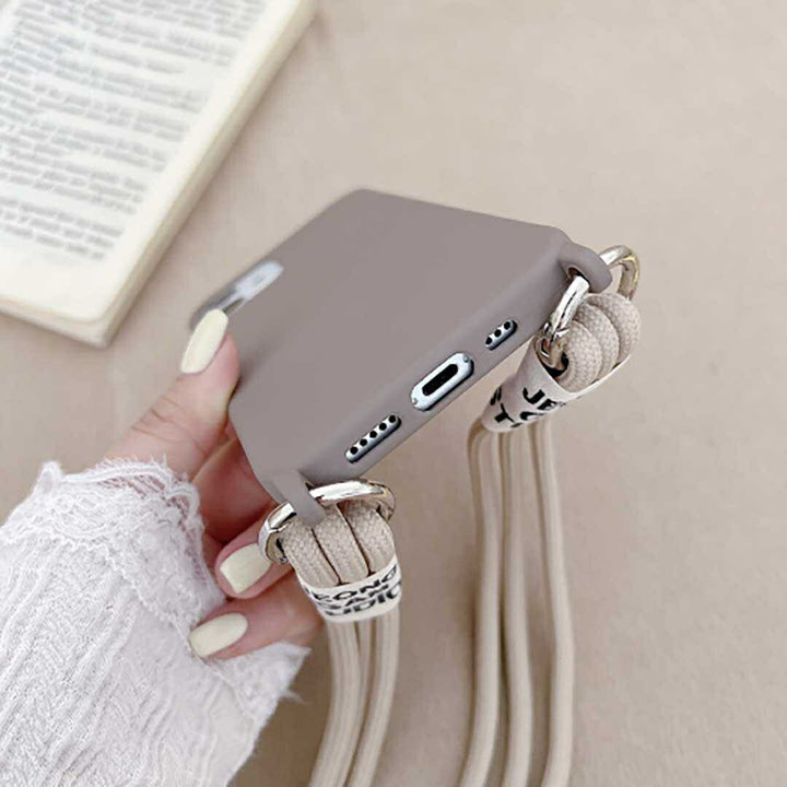 スマホ ヘッドホン | iPhone 13用シリコンケース - ブラウン、ストラップ付き、薄型