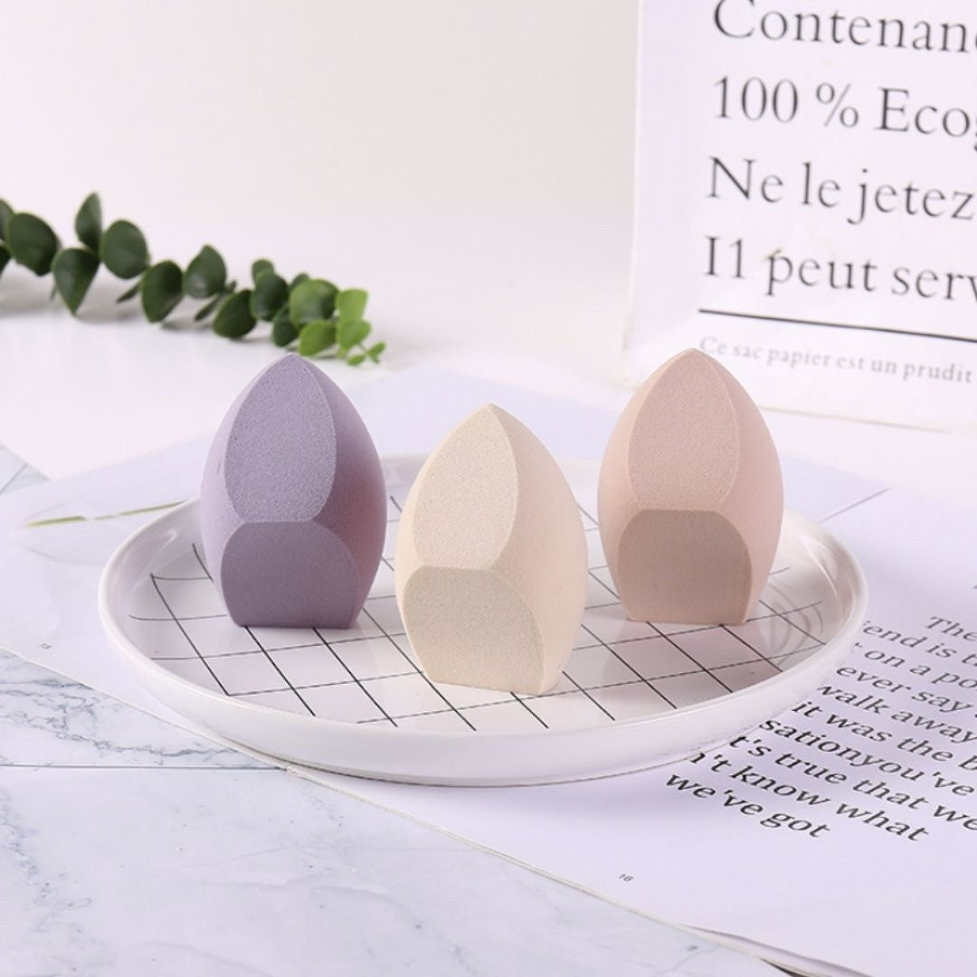 コスメティック | 選べる5カラー 柔らかい卵型・雫型メイクスポンジ