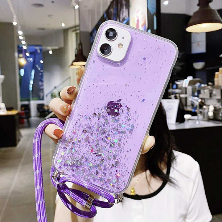 スマホ ヘッドホン | iPhone13用キラキラショルダーケース（ブラック/パープル）