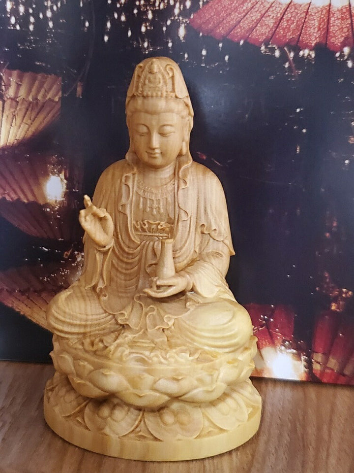 風水 インテリア | 8cm 木彫り座釈迦仏像（桧木製・黄色い箱入り）