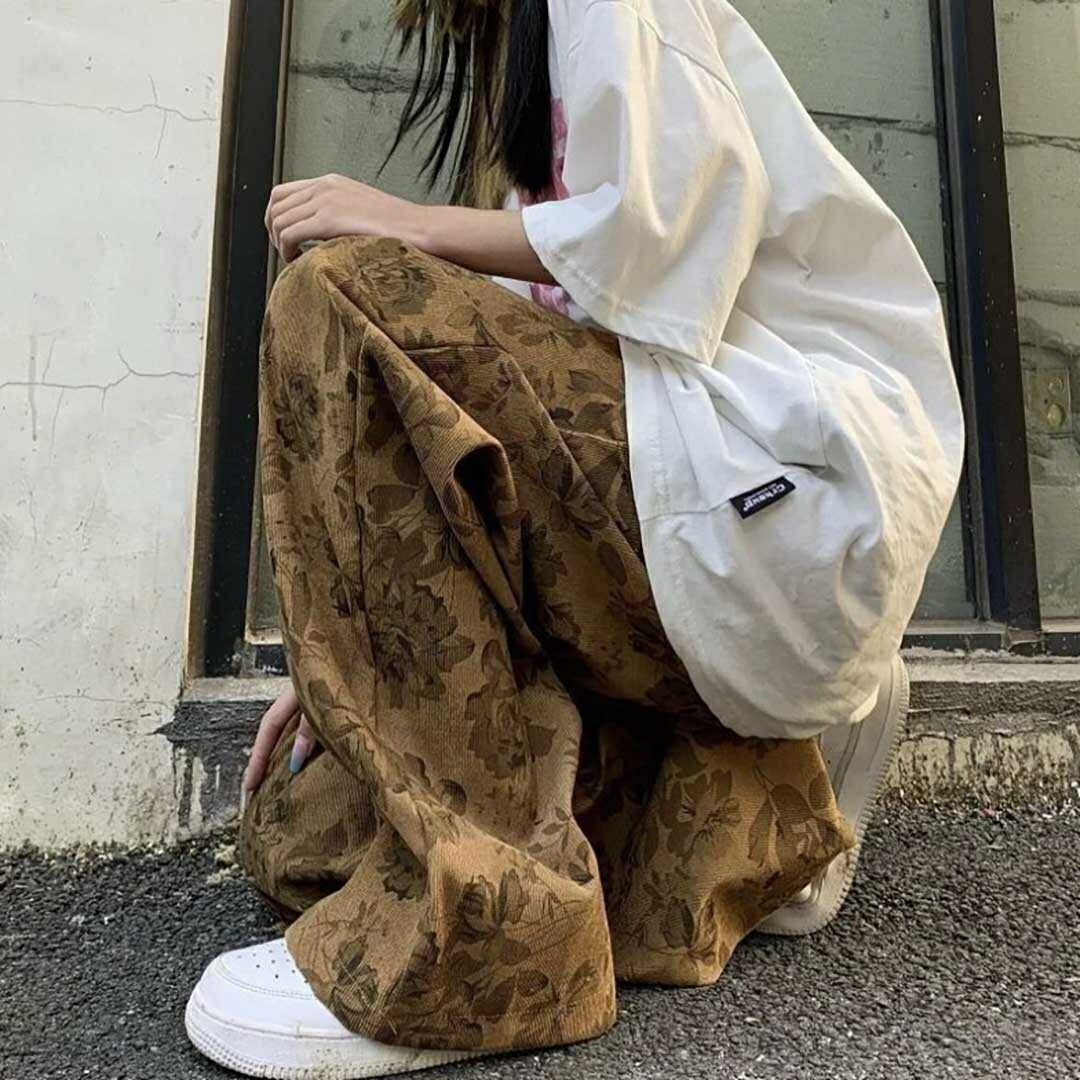 ボトムス 女性 | 花柄ワイドパンツ Lサイズ（ブラック/ブラウン）