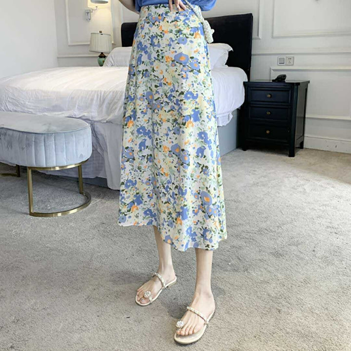 ボトムス 女性 | 青い小花柄フレアスカート レディース マキシ丈