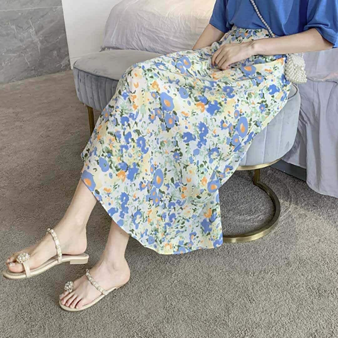 ボトムス 女性 | 青い小花柄フレアスカート レディース マキシ丈