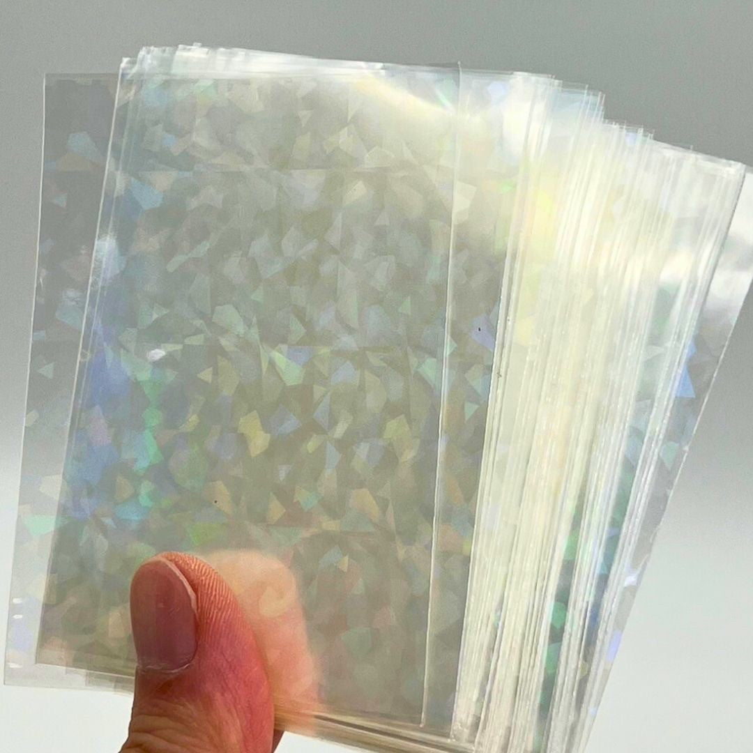 トレカケース | ポケモン・遊戯王対応 ホログラムカードスリーブ50枚セット＆UVカット保護