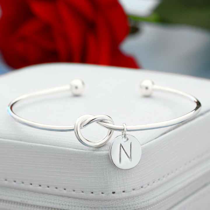 ブレスレット | シルバー イニシャル ノットバングル