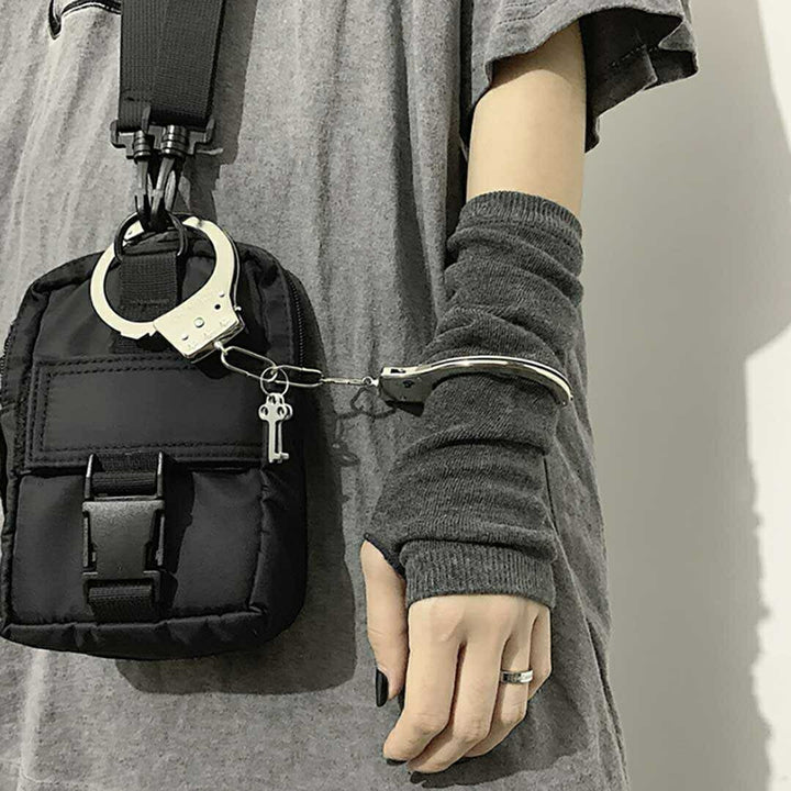 小物 その他 | グレー親指出しアームウォーマー | 防寒・UVカット・吸水速乾