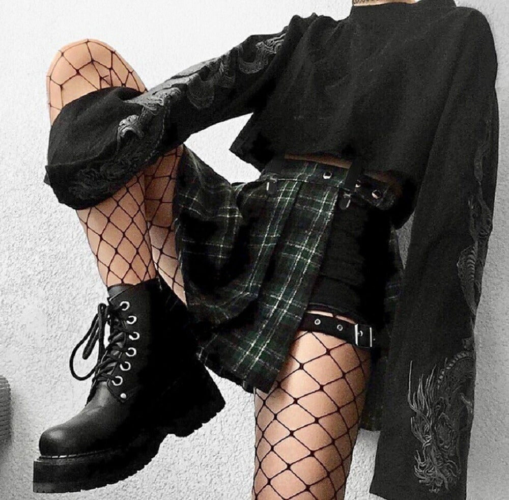 シャツ 女性 | ドラゴン柄クロップトップ 長袖・オーバーサイズ【ヒップホップ/原宿系】